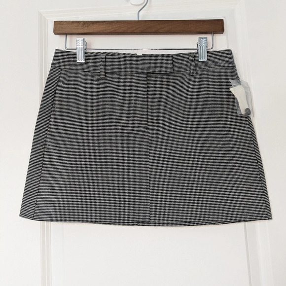 Theory Dresses & Skirts - Theory Grey Tweed Skirt Size 2 NWT